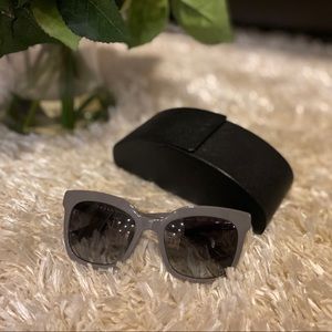 Like new! 💯 Authentic! Prada Sunglasses